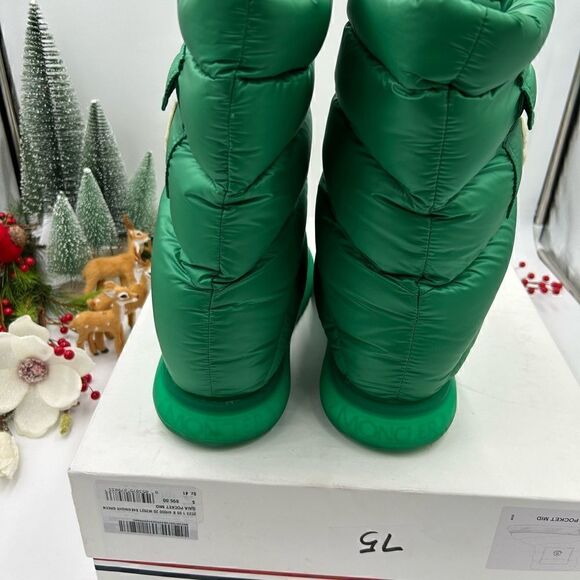 SOLD!!!!!!!   Women’s Moncler Gaia pocket snow boots size 41 - Picture 6 of 12